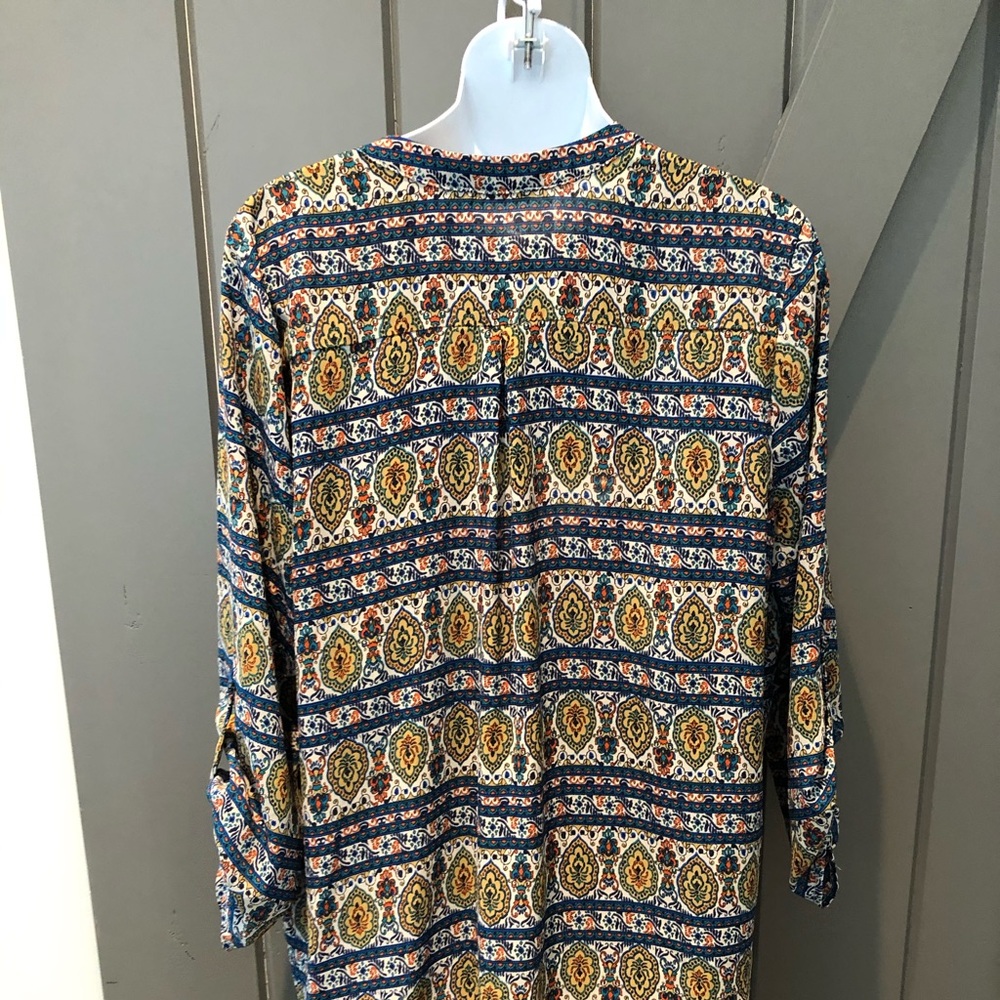 Patterned 3/4 sleeve blouse